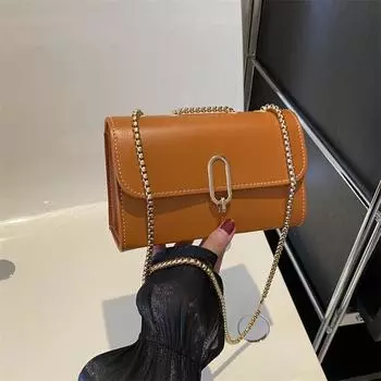 Простая и модная маленькая квадратная сумка с замком, женская, весна 2024, новая корейская версия, трендовая повседневная сумка-мессенджер на одно плечо с цепочкой белый