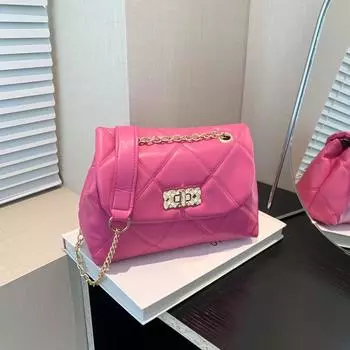 Простая и модная маленькая квадратная сумка в иностранном стиле, простая женская сумка 2024 года, новая летняя мода, повседневная сумка-мессенджер большой вместимости чёрный