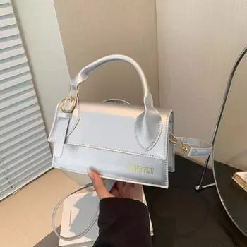 Простая и модная маленькая квадратная сумка 2024 года, новая летняя мода, простая большая вместительная сумка через плечо, сумка-мессенджер чёрный