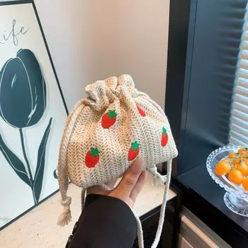 Простая и модная маленькая сумка 2024 года, летняя новая трендовая сумка через плечо, простая и модная сумка-мессенджер, повседневная сумка-ведро