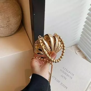 Простая и модная маленькая женская сумка 2024 года, лето, новый нишевый дизайн, сумка через плечо, мини-корпус, модная маленькая сумка серебряный