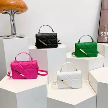 Простая и модная однотонная ромбовидная вмятина, популярная весна-лето, новая ручная маленькая квадратная сумка через плечо