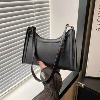 Простая и модная сумка подмышку 2024 года, летняя новая французская простая иностранная сумка для поездок на работу, модная портативная сумка через плечо чёрный