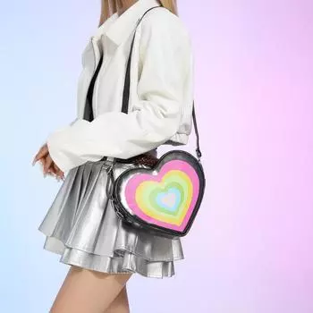 Простая и модная женская сумка Love Bag 2024 года, летняя новая модная ретро-тенденция, сумка через плечо, модная женская сумка-мессенджер чёрный