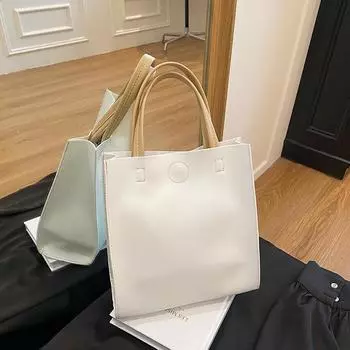 Простая и модная женская сумка-тоут весна 2025 года, новая вместительная сумка-тоут высокого класса, контрастная цветная сумка-тоут, маленькая квадратная сумка чёрный