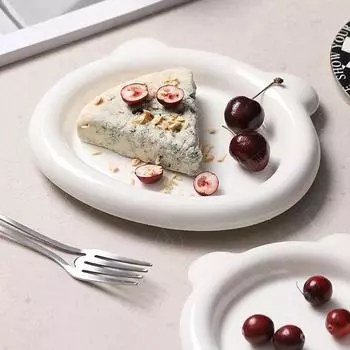 Простая креативная тарелка с дизайном в виде маленького медвежонка Современные однотонные керамические тарелки для завтрака Посуда для послеобеденного чая