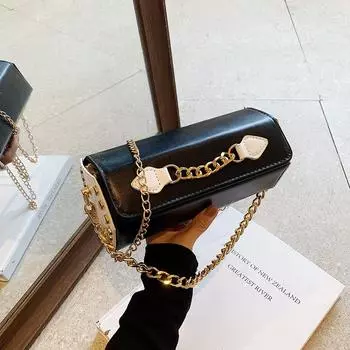 Простая маленькая сумка женская 2024 новая модная сумка через плечо простая модная сумка-мессенджер маленькая квадратная сумка чёрный