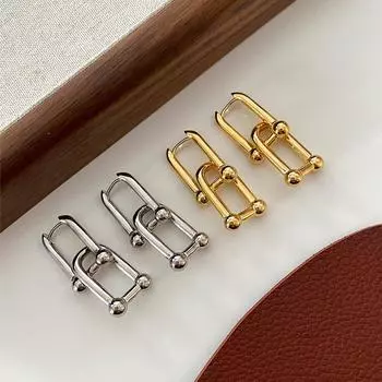 Простая металлическая цепочка с пряжкой для ушей Star Same Tongyao Niche Fringed Horseshoe Buckle Atmospheric High-End серебряный