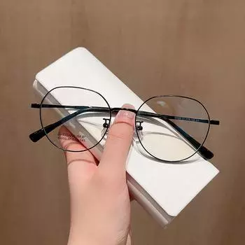 Простая металлическая художественная ретро-многоугольная оправа для очков с круглым лицом может быть оснащена оправой для очков определенной степени.