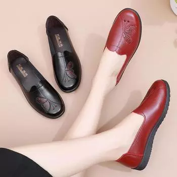 Простая модная обувь для женщин среднего и пожилого возраста на весну и осень. Удобные туфли без застежек на мягкой подошве для мам. Нескользящие мокасины для бабушек. 35