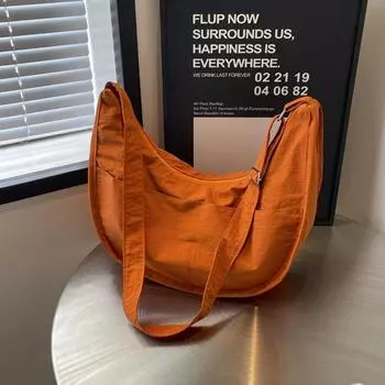 Простая модная трендовая сумка-мессенджер женская простая модная сумка через плечо 2024 летний новый трендовый рюкзак большой вместимости чёрный