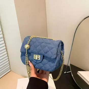 Простая нишевая сумка-мессенджер на одно плечо, модная сумка для женщин 2024 года, новая модная текстура, красивая иностранная сумка в маленьком квадратном стиле чёрный