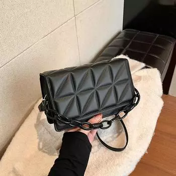 Простая персонализированная сумка через плечо 2024 года, новая зимняя сумка, женская модная повседневная сумка-мессенджер в иностранном стиле, корейская версия, маленькая квадратная сумка белый