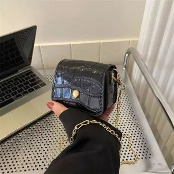 Простая повседневная мини-квадратная сумка 2024 года, новая модная тенденция, сумка через плечо, простая повседневная сумка-мессенджер для женщин чёрный