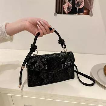 Простая ретро-трендовая маленькая женская сумка 2025 года, новая повседневная модная сумка через плечо, простая маленькая квадратная сумка чёрный