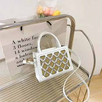 Простая ручная женская сумка 2024 года, новая персонализированная повседневная квадратная сумка с заклепками, сумка через плечо из ПУ белый