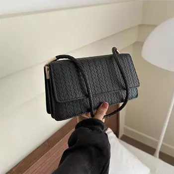 Простая сумка через плечо Niche Design 2024 года, новая однотонная повседневная сумка через подмышку в иностранном стиле, сумка для поездок на работу белый