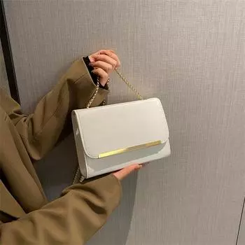 Простая текстура маленькая сумка 2024 новая модная женская сумка для отдыха цепочка на одно плечо косая сумка однотонная маленькая квадратная сумка розовый