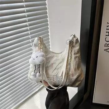 Простая женская сумка 2024 года, новая повседневная и красивая сумка-мессенджер, простая вместительная сумка через плечо для поездок на работу и обратно Without pendant чёрный