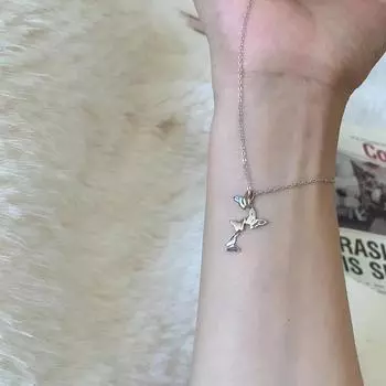 Простое и изысканное ожерелье в виде бабочки, легкое роскошное нишевое дизайнерское чувство для девочек, студенческая вечеринка, цепочка на ключицу из нержавеющей стали