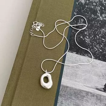 Простое и высококачественное, нерегулярное полое овальное ожерелье с подвеской для женской ключичной цепи в моде
