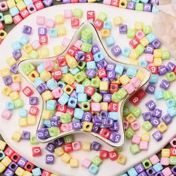 Простое модное ожерелье с цифрами, ручная работа, квадратные свободные бусины, кубические бусины, модный брелок, цветные 40 шт., аксессуары для бисера, акриловый браслет 5,5 мм