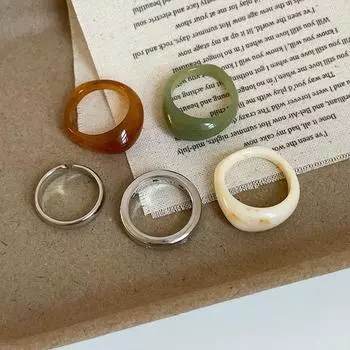 Простое высококачественное геометрическое нерегулярное кольцо из смолы для женщин, нишевое индивидуальное модное универсальное кольцо