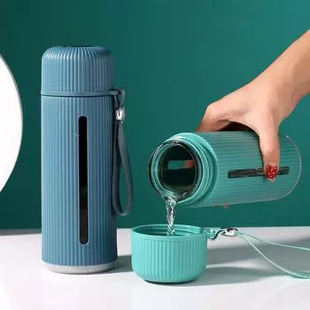 Простой и модный вертикальный пластиковый стеклянный стакан для воды, переносной веревочный чайник большой емкости с защитой от падения 500 мл 401-500ml оранжевый