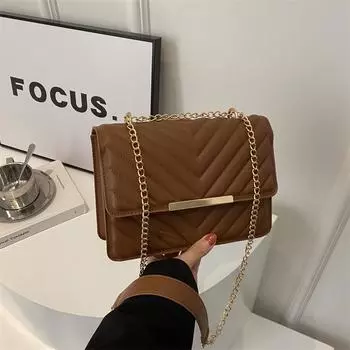 Простой темперамент Популярная в этом году сумка-мессенджер через плечо, маленькая сумка для женщин 2024 года, летняя новая иностранная модная маленькая квадратная сумка чёрный