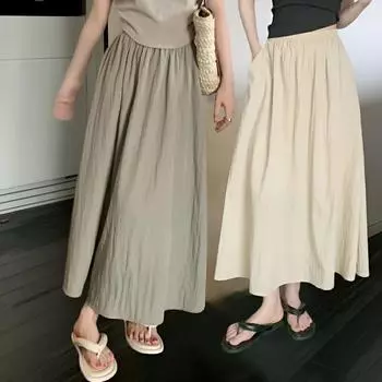 Простой зонт А-силуэта для женщины в юбке. Делает ее стройнее благодаря широкому подолу юбки. One Size абрикосовый