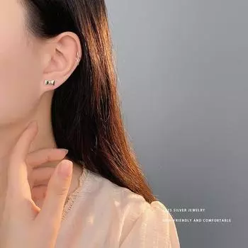 Простые глянцевые серьги-бантики для женщин с универсальными серьгами в милом нишевом дизайне