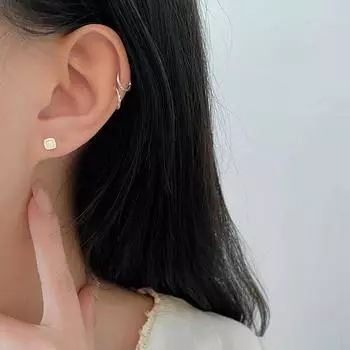 Простые квадратные серьги-гвоздики с бриллиантами для женщин, легкие, роскошные, с небольшим ароматом, геометрические и эксклюзивные