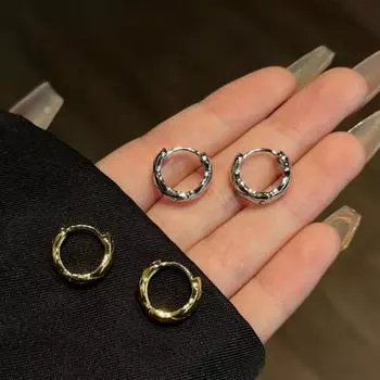 Простые металлические серьги-пряжки в клетку с круглыми вставками, холодный ветер, экологически чистые