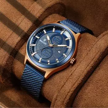 Простые мужские часы с украшением в виде глаз