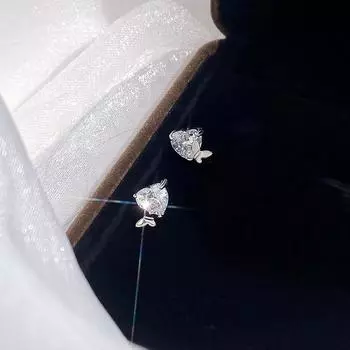 Простые серьги-гвоздики Butterfly Love из циркония для женщин Изысканные и универсальные классические серьги в стиле ниши