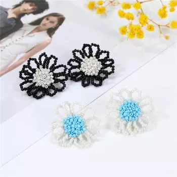 Простые серьги с цветочным бисером, классические круглые серьги, нежные женские серьги для подарка на годовщину чёрный