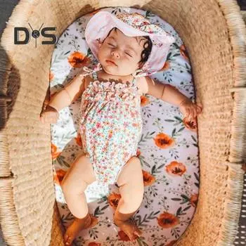 Простыня для детской колыбели с рисунком из мультфильмов, эластичный край, простая установка, подходит для овальных, круглых, прямоугольных матрасов в форме песочных часов, простыня для детской люльки A