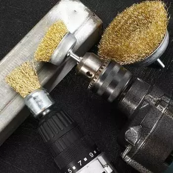 Проволочная колесная щетка Вращающийся инструмент Нержавеющая сталь Устойчивость к коррозии Широкое применение Многоразовая простота установки Извитая проволочная щетка с покрытием 10 mm