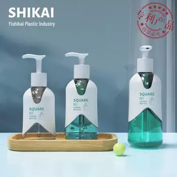 Прозрачный набор бутылок Push-Type: Флакон лосьона 300 мл, флакон шампуня/геля для душа 500 мл, флакон мыла для рук 400 мл.