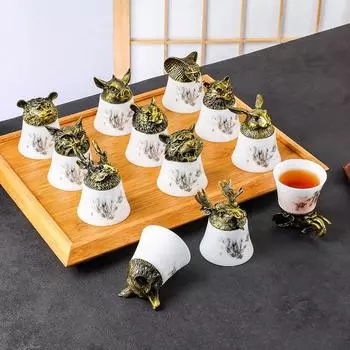 Прямые продажи Двенадцать знаков зодиака Бокалы для вина Чашка для байцзю Чашка для спиртных напитков Одна чашка Легкая роскошь Керамический диспенсер для вина Подарочный набор