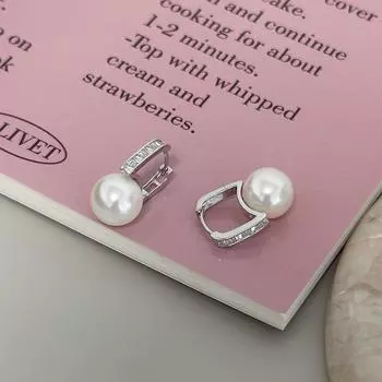 Пряжка для ушей из циркония и жемчуга, женские легкие роскошные серьги Niche Design Sense Flash Diamond, нежные блестящие серьги с темпераментом