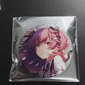 Pseka Airi Peach Key Can Badge