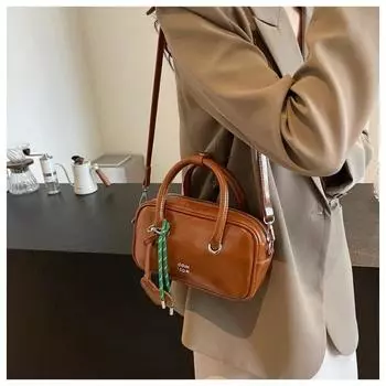 Небольшая сумка-подушка из полиуретанового материала, стильная и универсальная, для поездок на работу, изысканная и продвинутая в европейском стиле