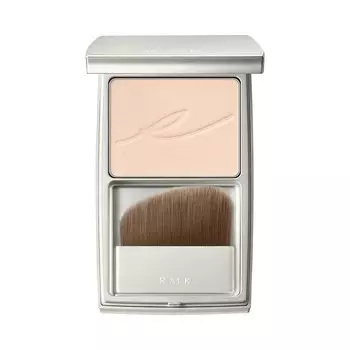 Пудра для лица RMK Silk Fit P01 с жемчужным футляром и кисточкой для финишной обработки, впитывающая кожный жир, пудра для макияжа [официальный RMK] Тип/с (Прессованная пудра, пудра,