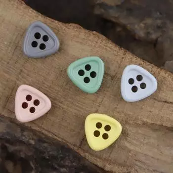 Пуговицы из смолы лимонно-желтого цвета для детского розового кардигана - симпатичный дизайн с четырьмя треугольными глазами