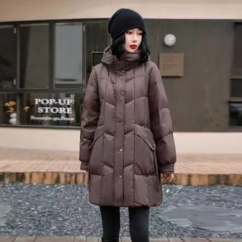 Пуховик женский демисезонный 2024 зима ретро с капюшоном средней длины утолщенный белый утиный пух с бахромой на карманах M хаки