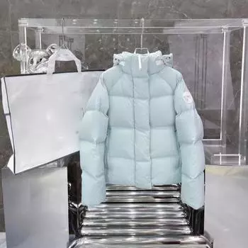 Пуховик женский короткий белый лейбл с капюшоном пальто из белого утиного пуха утолщенный S