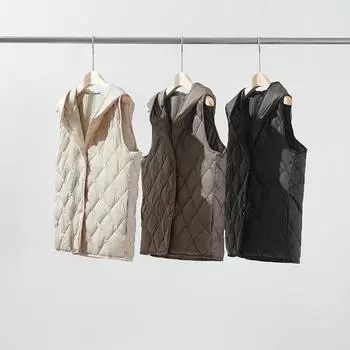 пуховик женский жилет легкий и тонкий, с капюшоном, белый утиный пух для сохранения тепла, а внутренняя часть универсальна. S чёрный