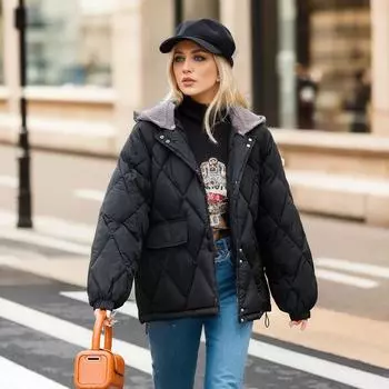 Пуховик Зимняя женская короткая свободная стеганая куртка с капюшоном M