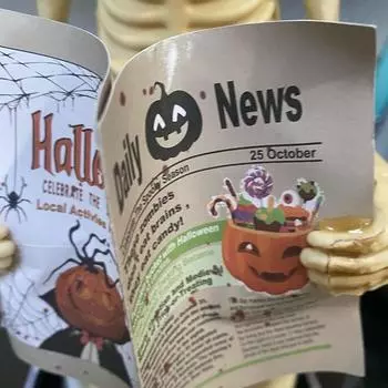 Пукающий скелет на унитазе Хэллоуин Скелет Туалет Смоляный декор Домашний ужас Светодиодное освещение Атмосфера Декор Скелет Домашний декор